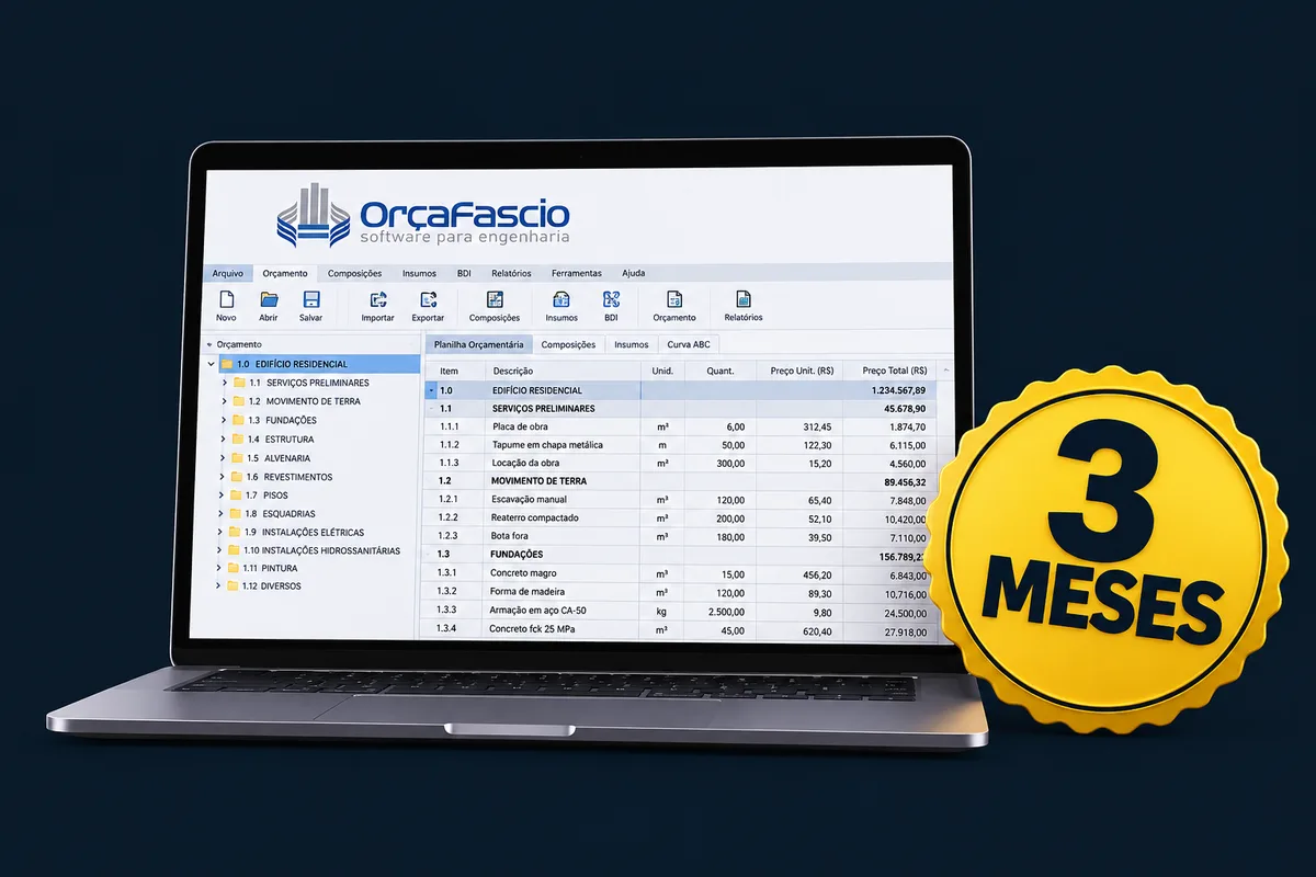 Notebook com o OrçaFascio aberto e um selo de 3 meses de licença